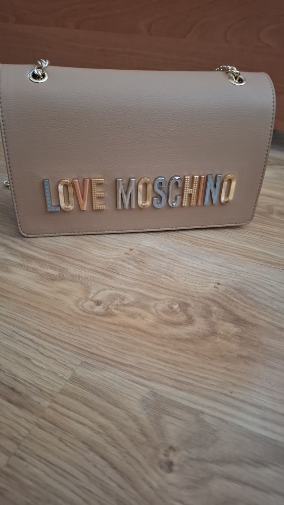 Love Moschino чанта