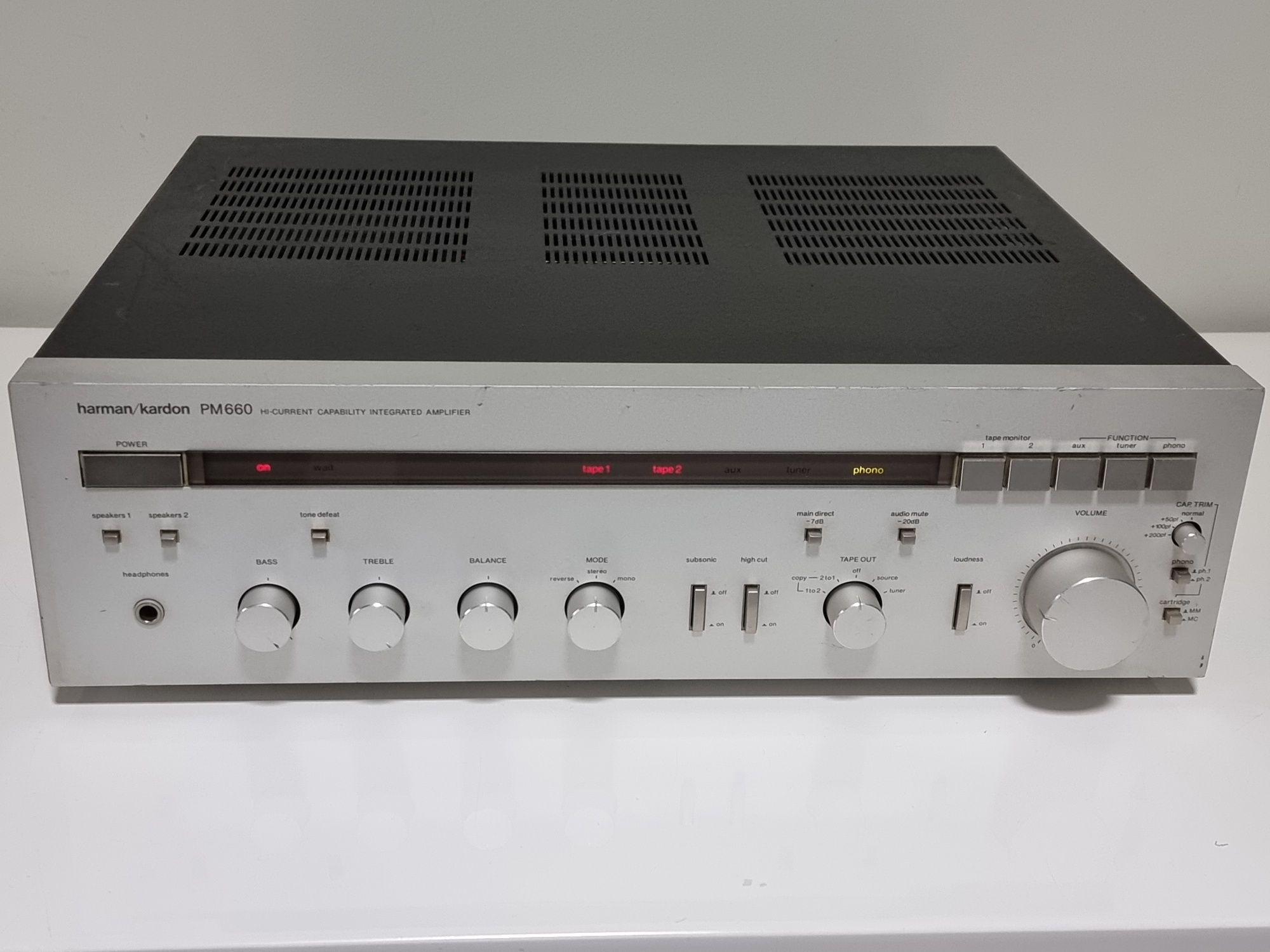Harman/Kardon PM660 integrated amplifier
