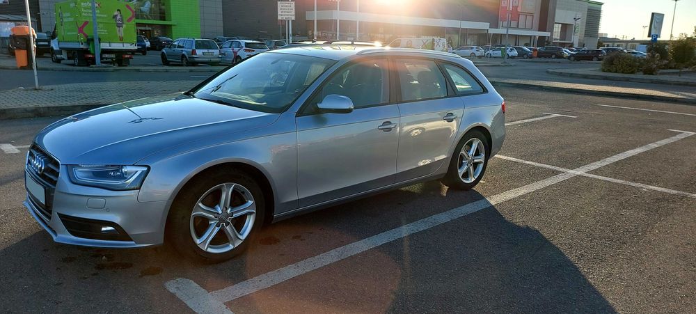 Audi A4 Avant 2.0 TDI quattro S-Tronic | 177 CP | Dotări Premium