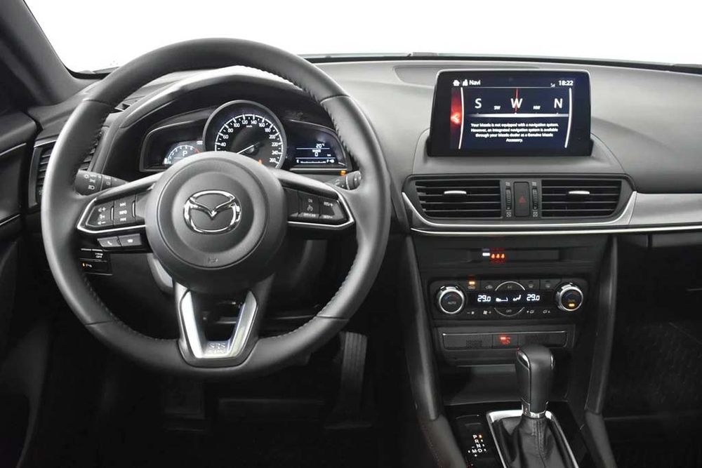 Mazda cx 4. 2.0 core