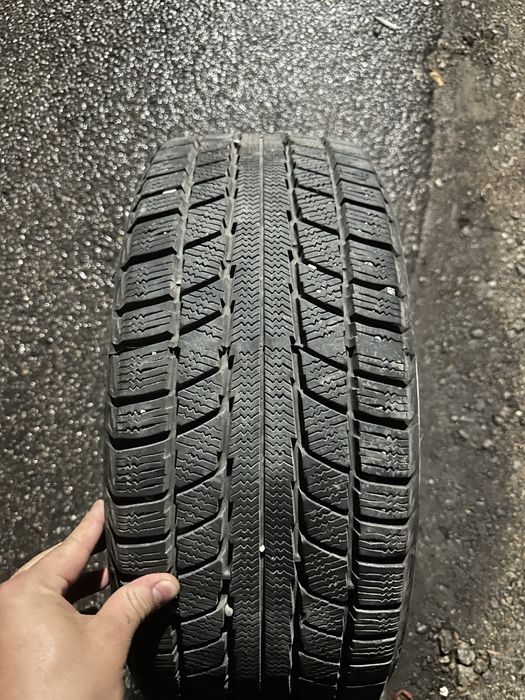 205/55R16 зимний шина