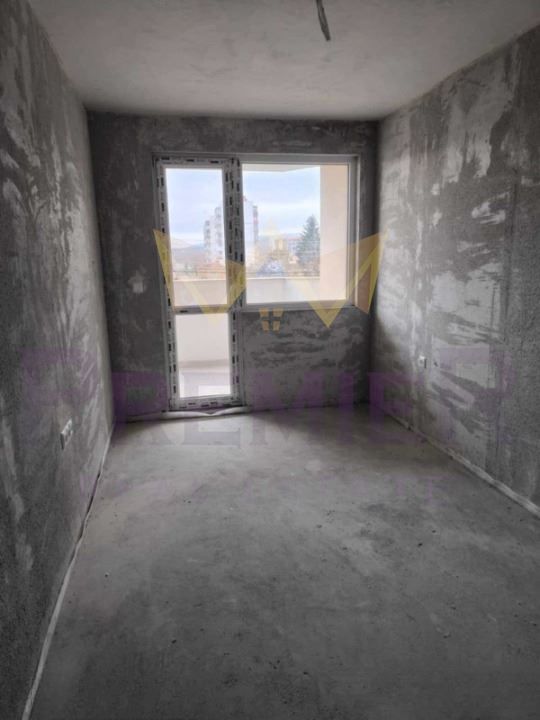 Продава се Двустаен апартамент в Аксаково - 50 кв.м за 1400 €/кв.м - Снимка #4