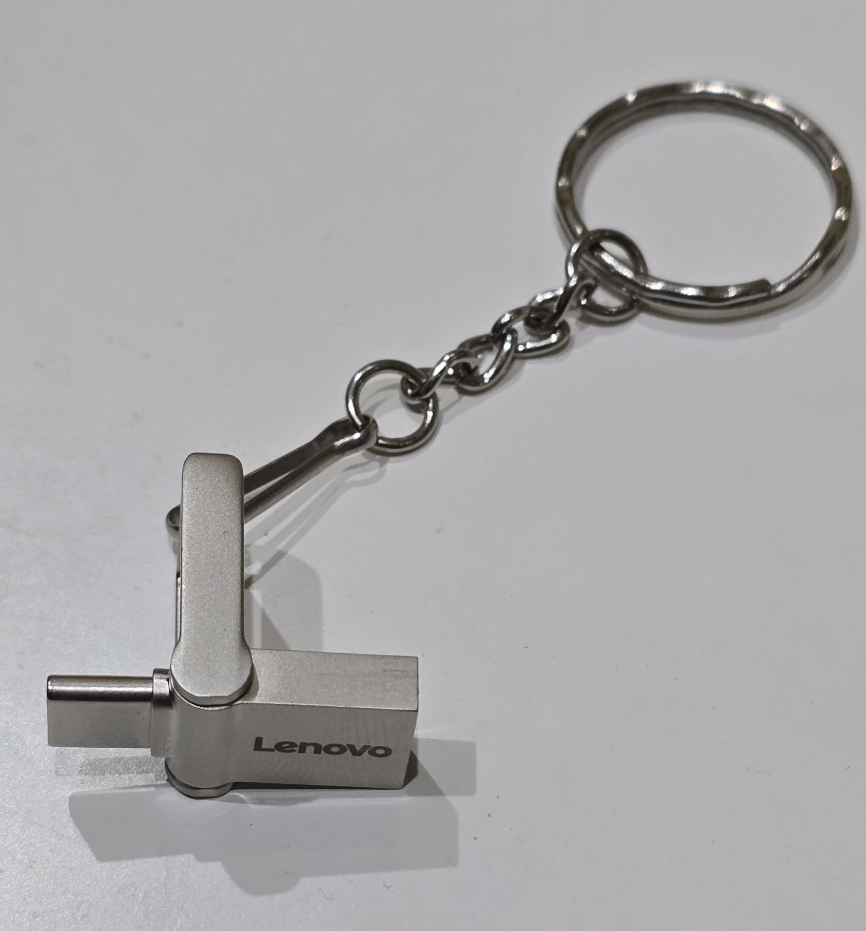 Lenovo флаш памет 2TB(2 в 1) - USB 3.0 и Type-C(2 бр.)