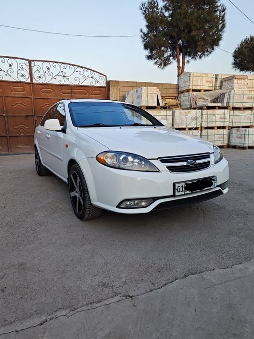 Lacetti 1.8 2009 gentra qilingan