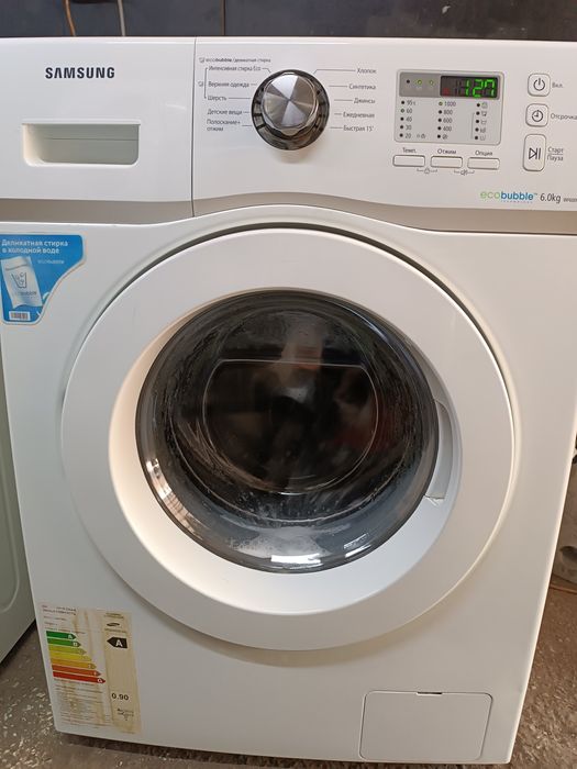 Продам стиральную машину Самсунг на 6кг