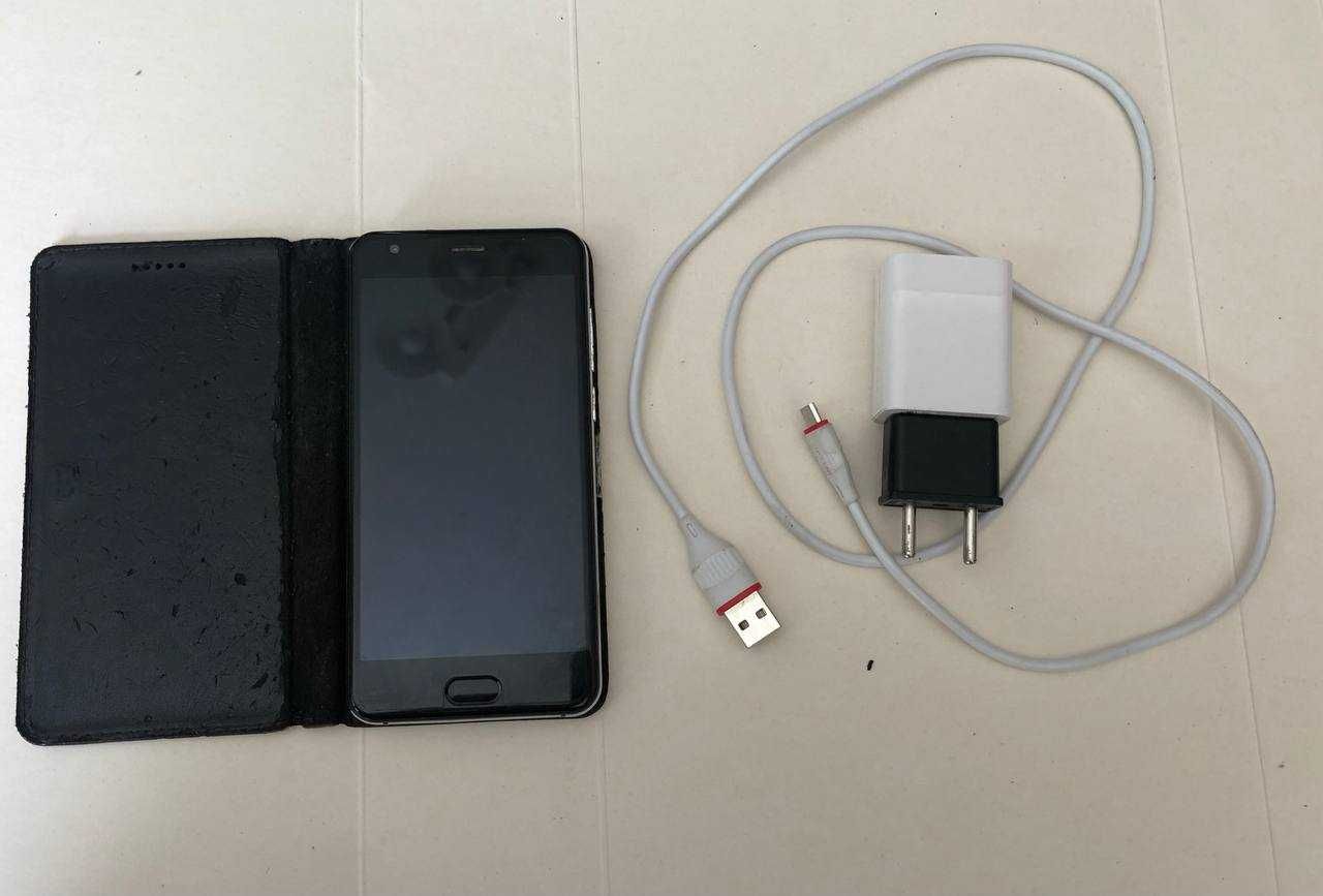 Телефон  OUKITEL K4000 Plus