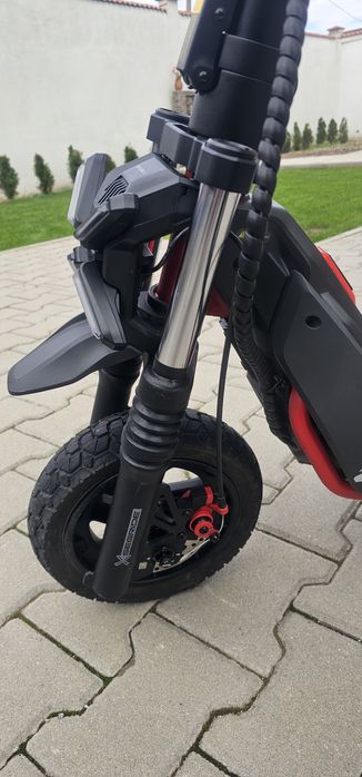 Тротинетка Segway ZT3 Pro