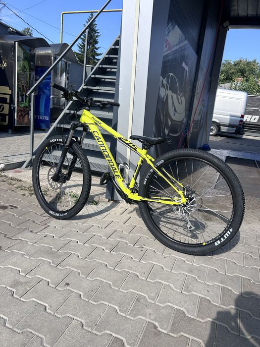 Bicicleta full suspension