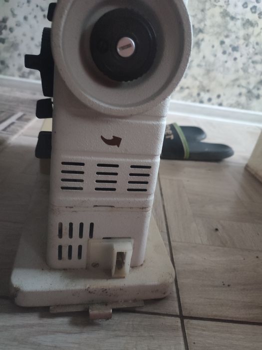 Mașină de cusut ileana