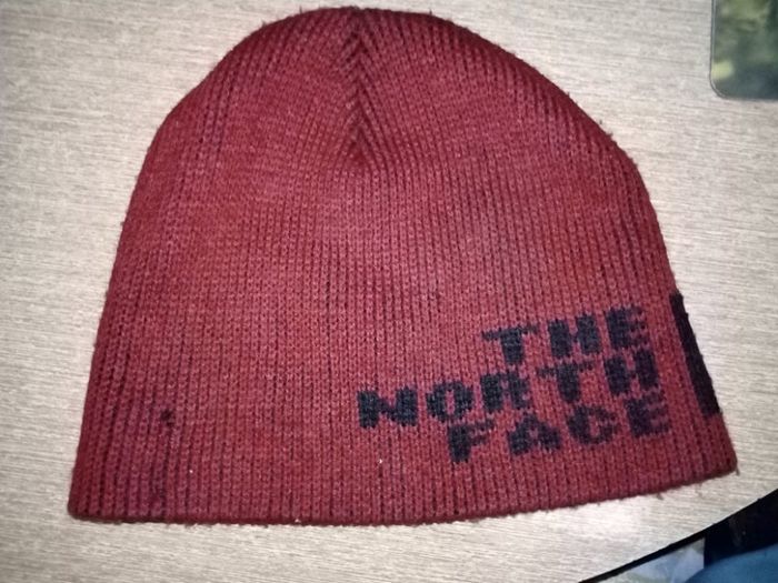 Оригинални шапки The North Face, O'Neill и New Era - като нови!
