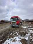 Scania R480 CB Vand ansamblu forestier marca Scania+trailer+Macara