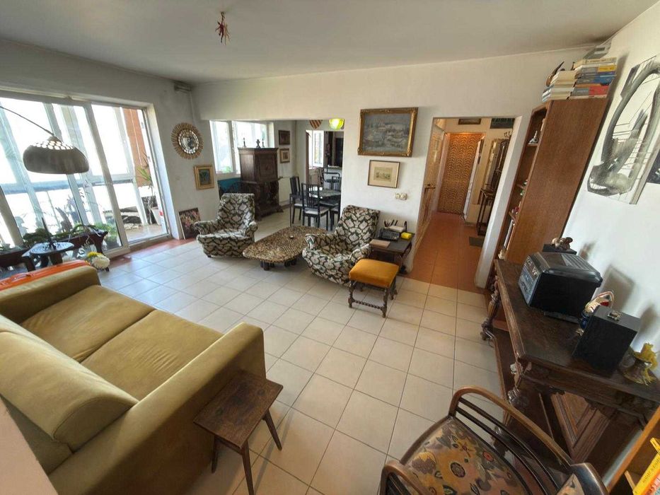 4 camere in blocul Scriitorilor, Piata Constitutiei Apolodor nr. 13-15