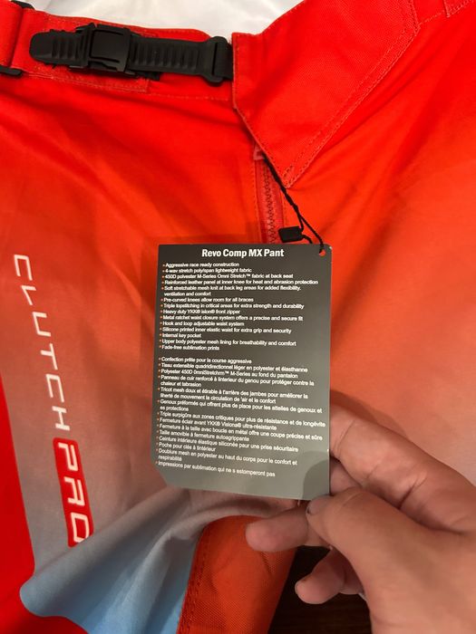 Продавам мотокрос екип FXR Clutch Pro