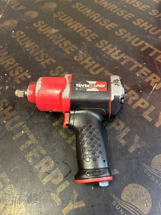 Гайковерт на въздух Профи серия в кашон перфектно техническо състояние