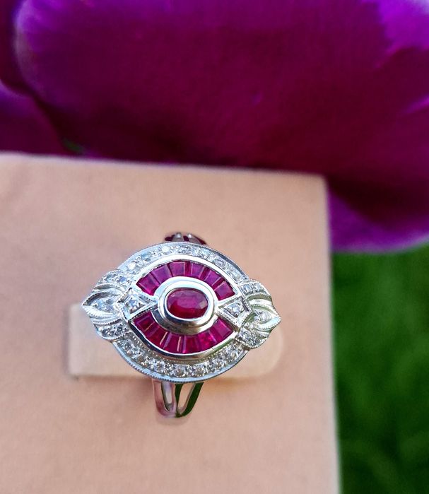 Inel Art Deco din aur de 18K cu diamante si rubine naturale