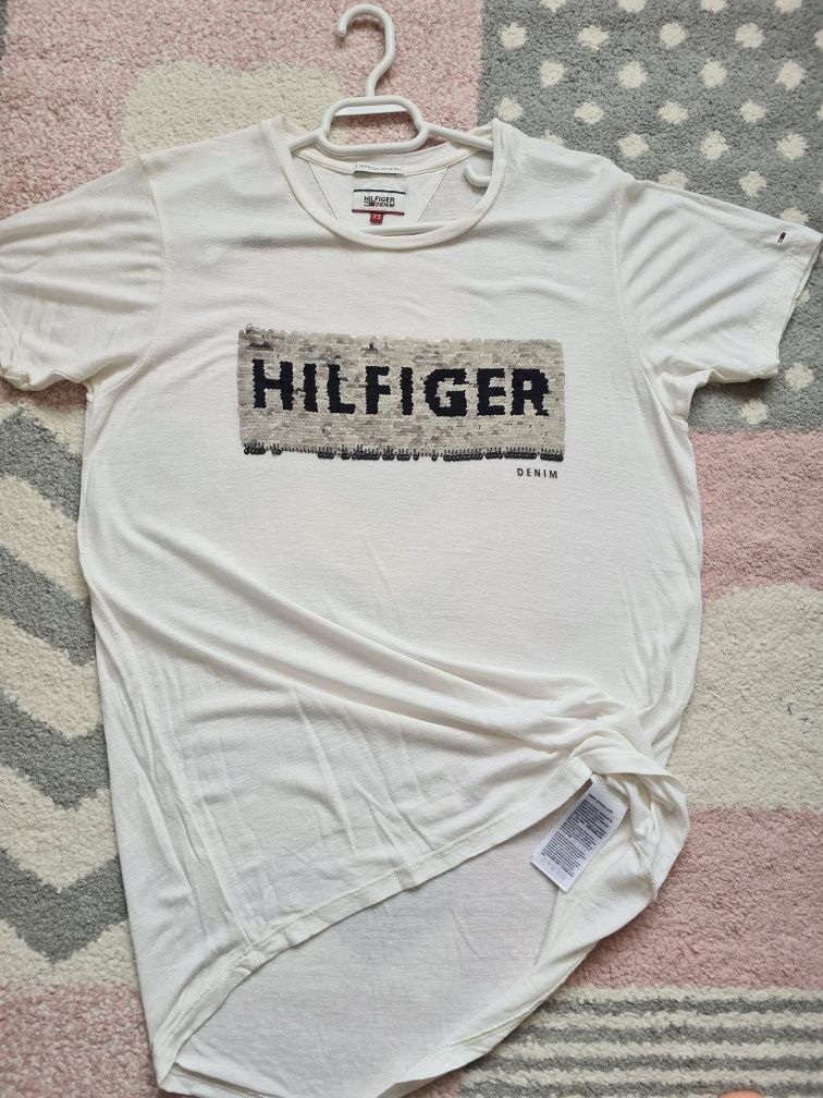 Tricou Tommy Hilfiger XS oversize merge pana la M