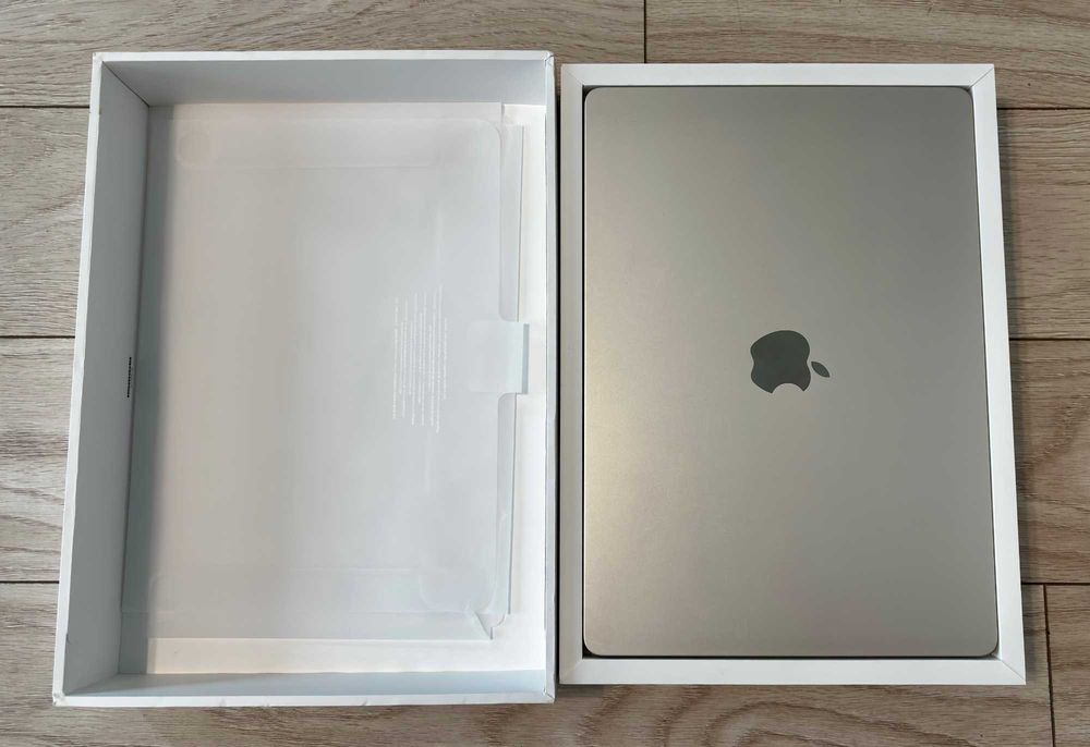 MacBook Air M3 2024, 8GB RAM, 256GB SSD – Stare impecabilă