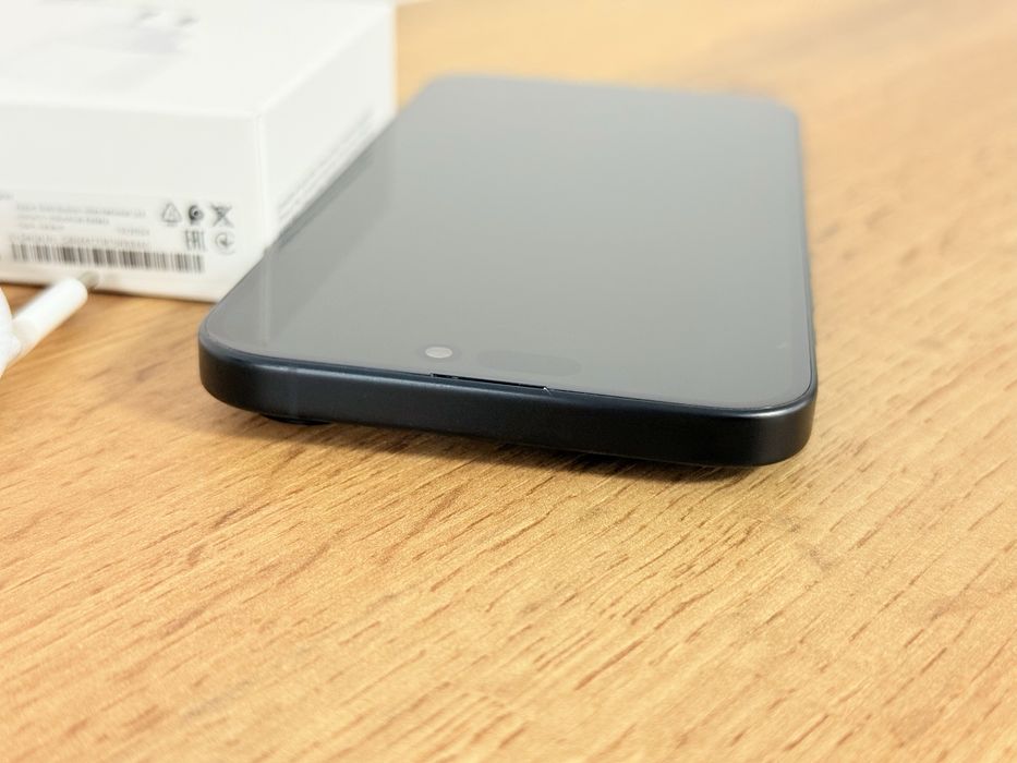 iPhone 16 Plus 256GB перфектен!!!