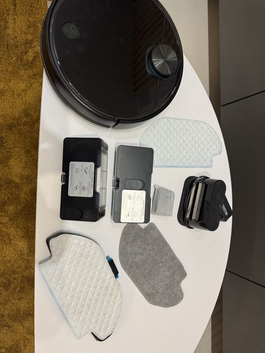 Robot aspirator Xiaomi Viomi 3 cu mop