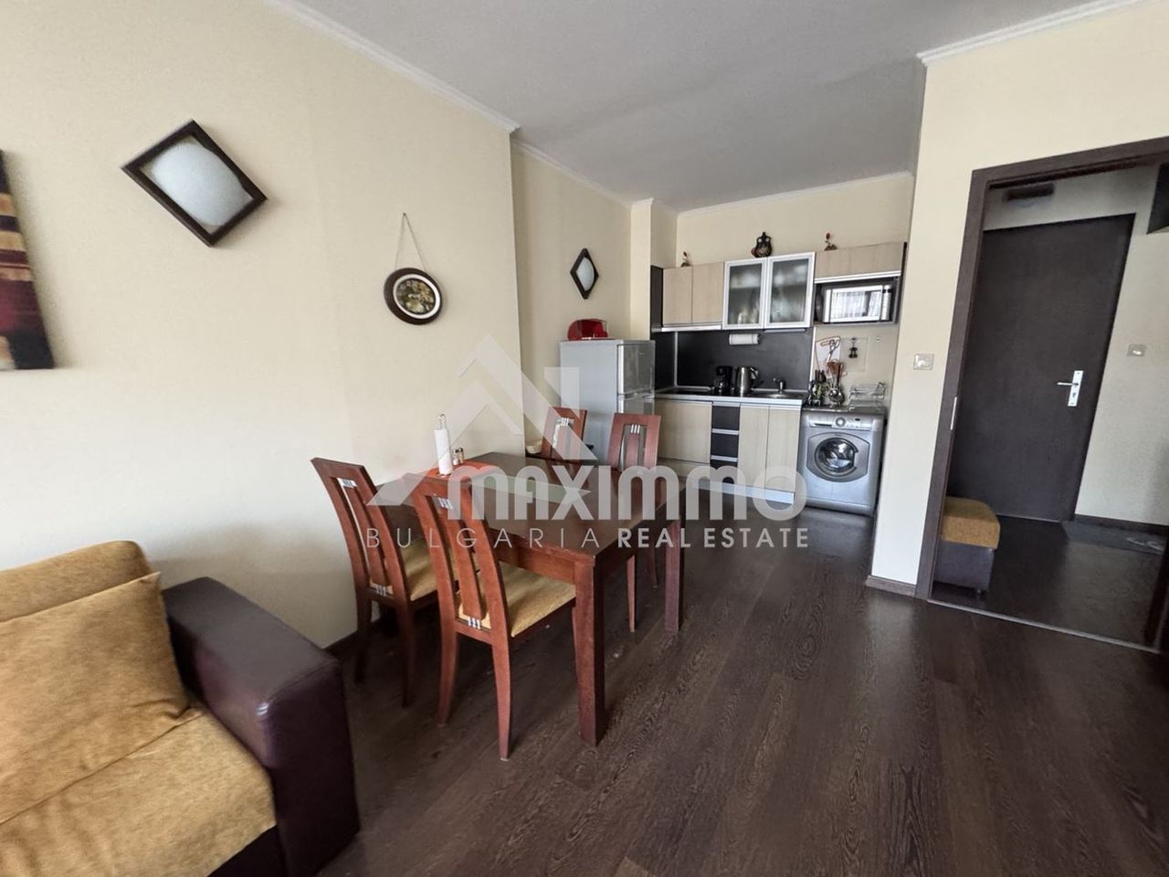 Продава се Двустаен апартамент в к.к. Златни пясъци - 77 кв.м за 1299 €/кв.м - Снимка #2