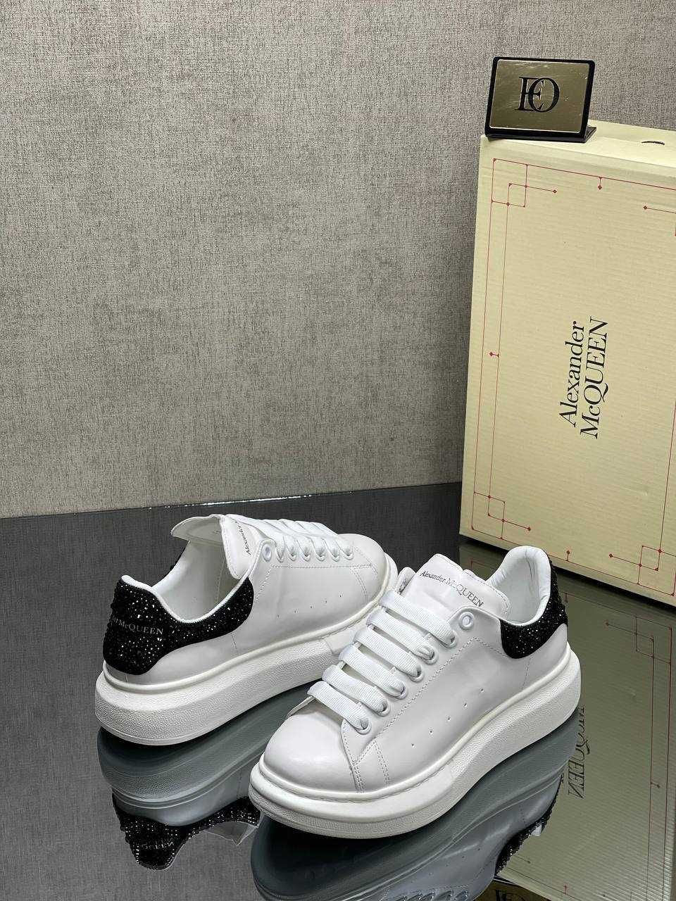 Дамски обувки кецове Alexander McQueen маратонки