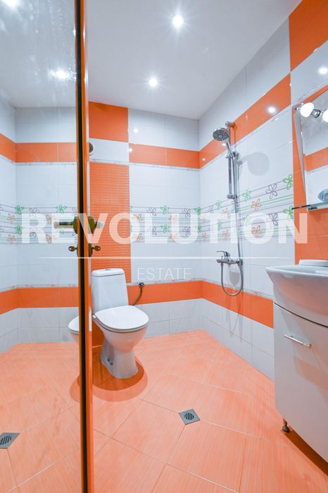 Продава се Двустаен апартамент в София, Център - 75 кв.м за 1836 €/кв.м - Снимка #12