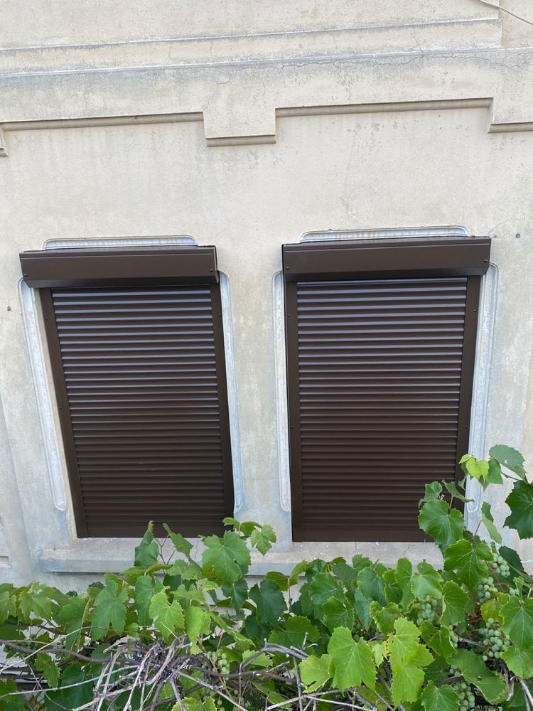Usi garaj tip rulou/Rulouri geam aluminiu