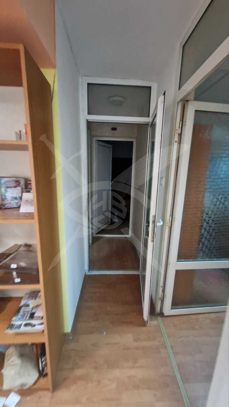 Офис - Възраждане