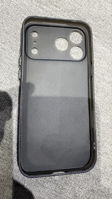 кейсиве, 3 броя, нови, за iPhone 17 Pro Max, цената е за трите заедно