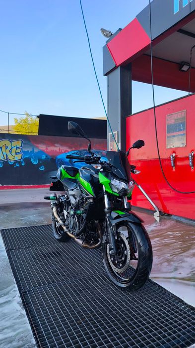 Kawasaki Z400 impecabil