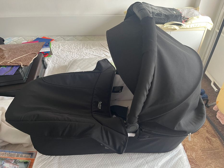 Britax Römer кош за новородено