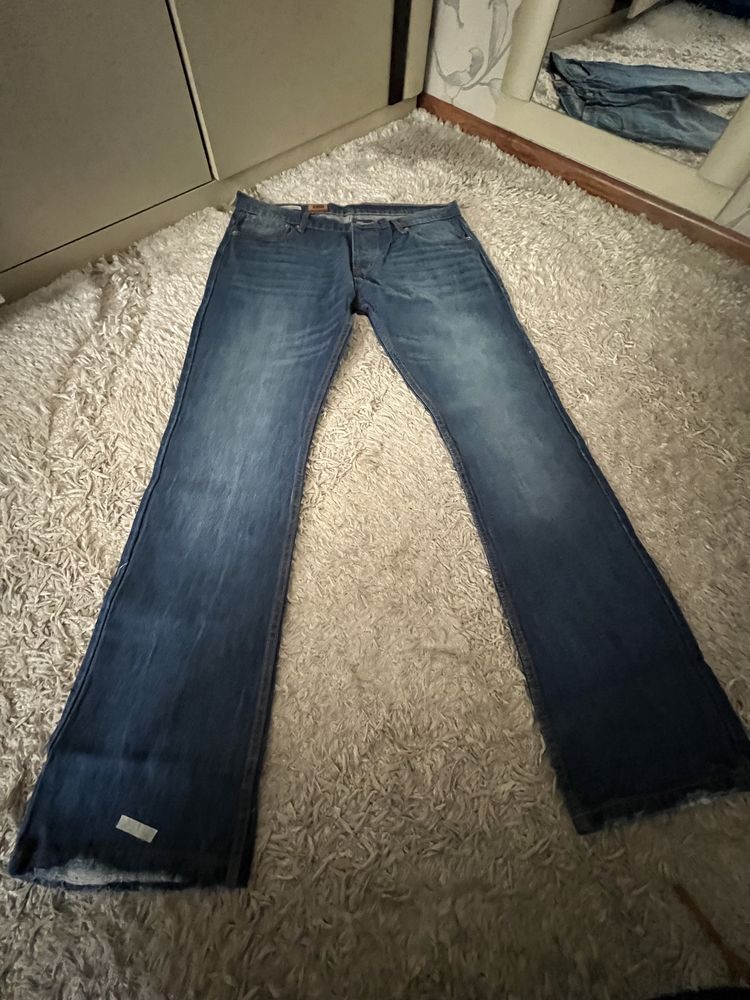 Продам новые джинсы