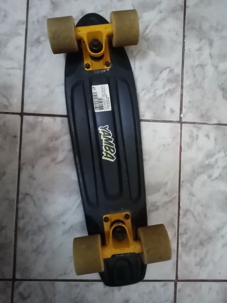 Skatebord în stare buna.