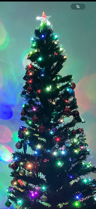 Ёлку продам высота 2,10м