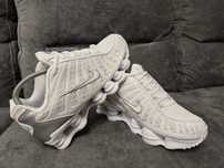 Nike shox nr 40 41 42 43 44 și 45 preț 400 lei