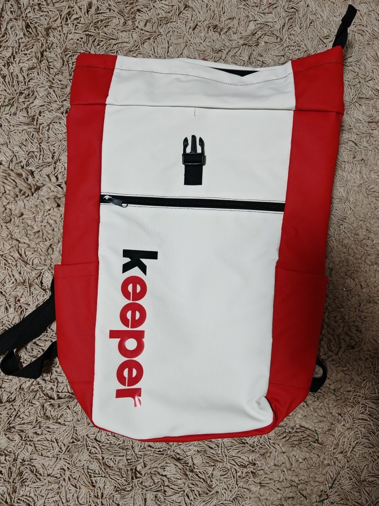 Кожена раница kinder