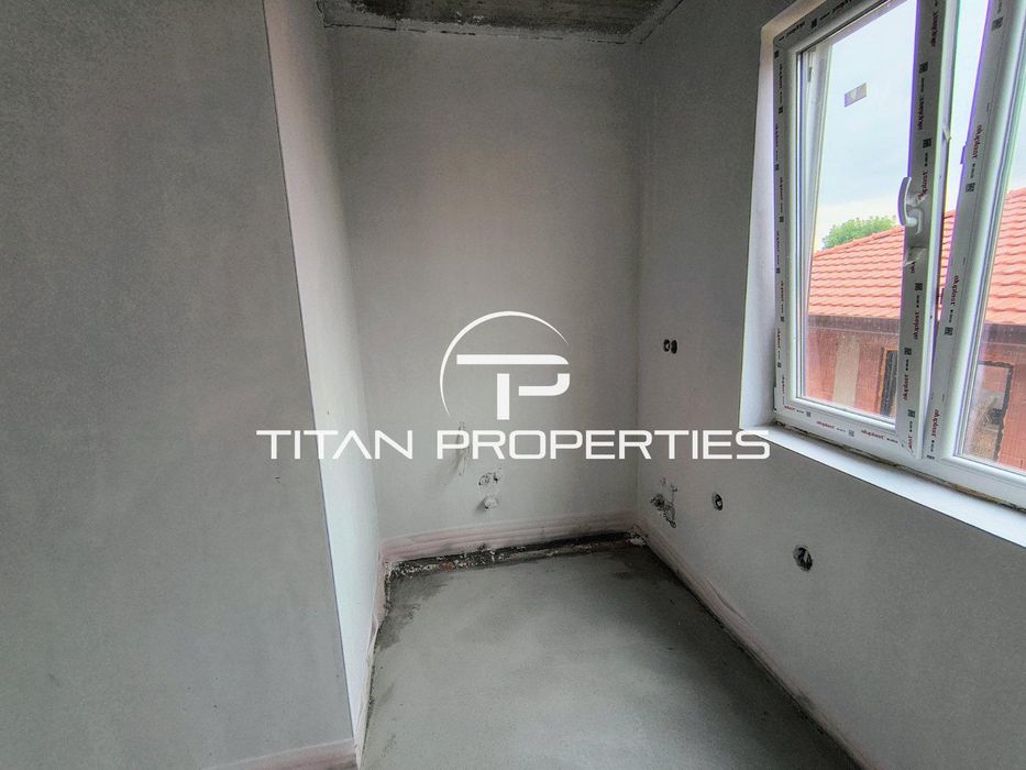 Тристаен апартамент в кв. Беломорски