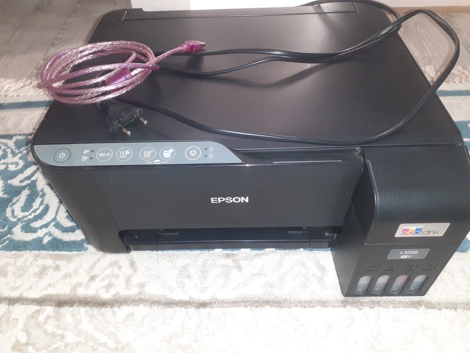 Продам принтер цветной