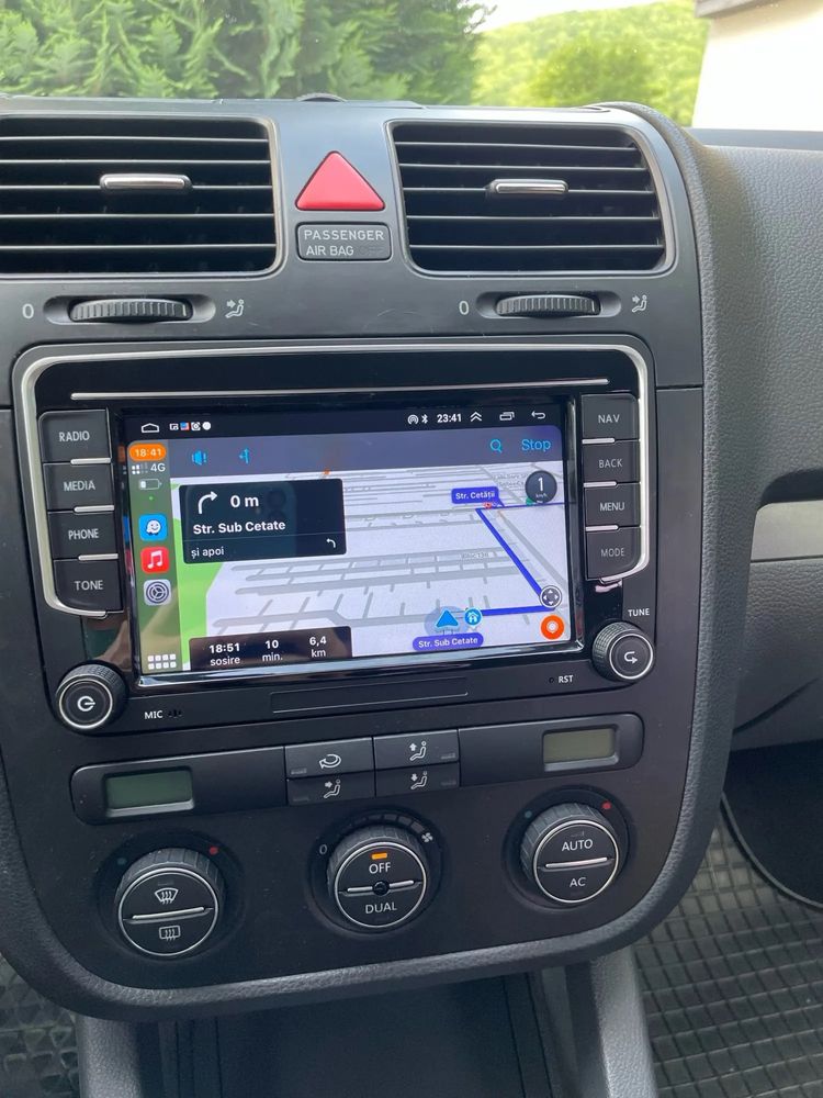 Navigatie CarPlay&Android Auto Vw Golf Passat Skoda Octavia Seat Leon