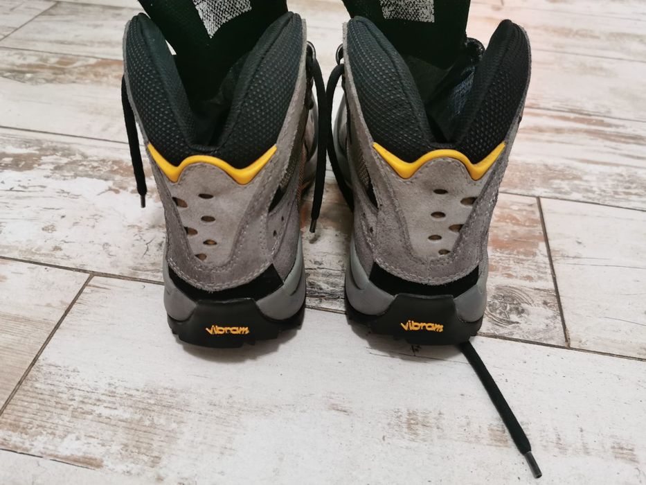 Ghete La sportiva 40.5 sau 26 cm