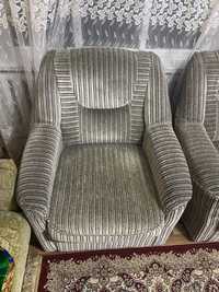 Кресло 2 штуки продам