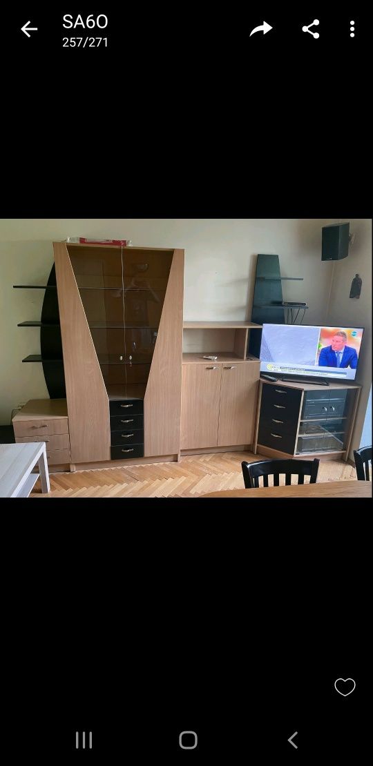 Продавам запазена и много функионална секция.