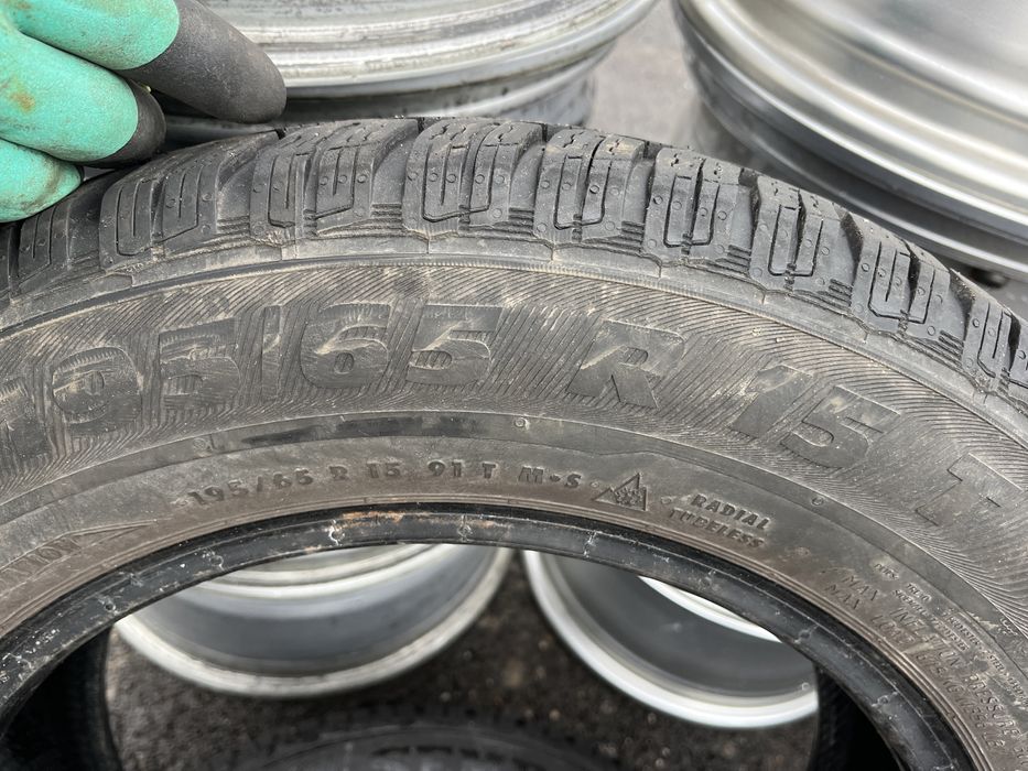 Гуми 195 65 15 Semperit 2019г