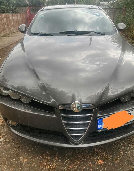 Vând Alfa Romeo 159