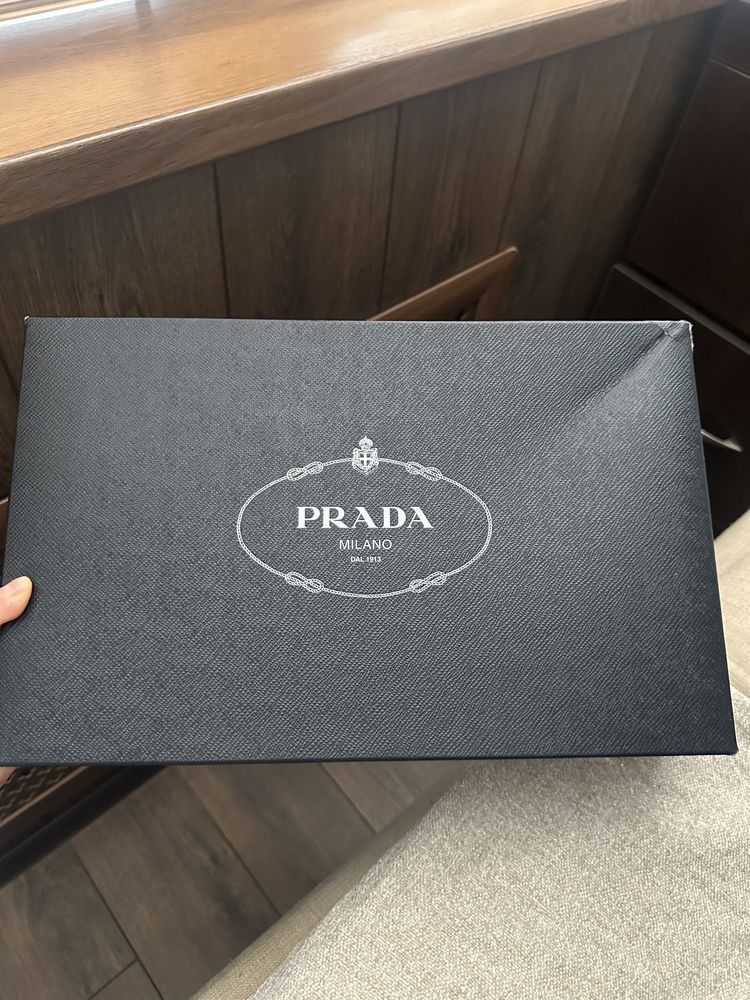 Сумка-клатч Prada, оригинал