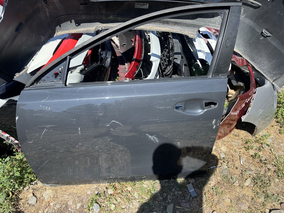 Врата KIA X Ceed