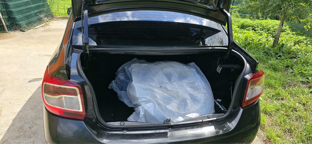 Vand Logan 1.2 Benzina