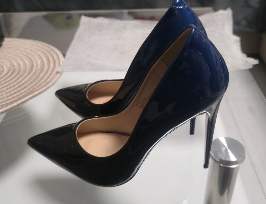 Pantofi cu toc Nr 37