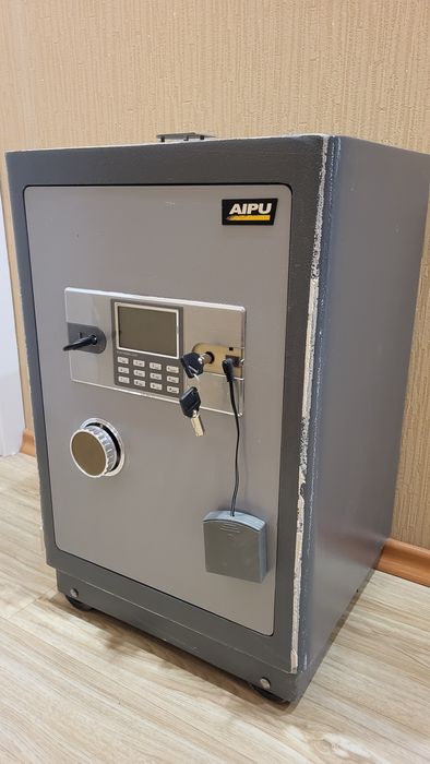 Сейф электронный