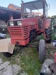 Tractor U650 M Rosu